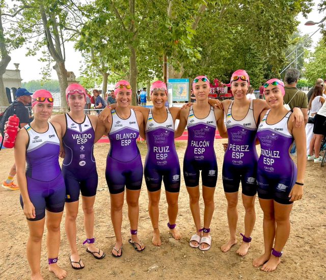 El equipo femenino de triatlón del Club Natación Las Palmas hace historia logrando el ascenso a 2ª División Nacional